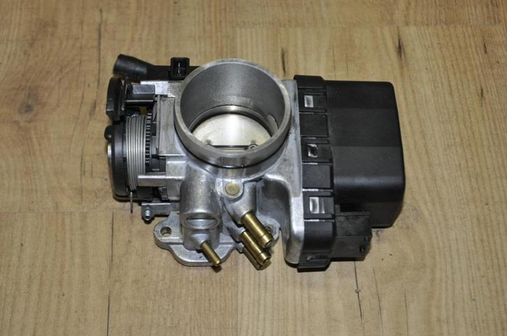 Gasklephuis Saab 9-3 en 9-5 T-7 motor 1997-2004, Auto-onderdelen, Motor en Toebehoren, Saab, Gebruikt, Ophalen of Verzenden