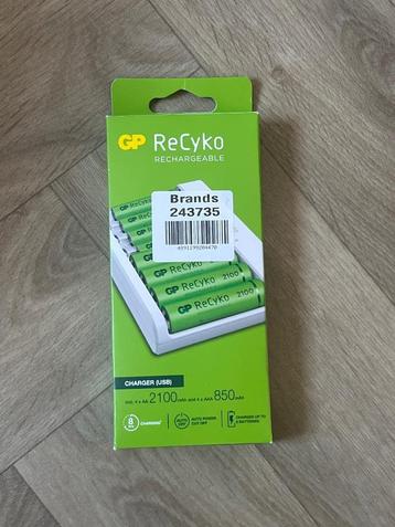 GP ReCyko Batterijlader - (USB) 8-slot (4AA,4AAA) beschikbaar voor biedingen