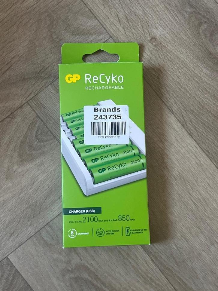 GP ReCyko Batterijlader - (USB) 8-slot (4AA,4AAA), Audio, Tv en Foto, Accu's en Batterijen, Nieuw, Ophalen of Verzenden