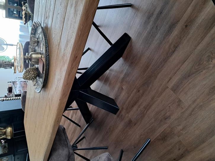 TE KOOP .Blank massief eiken eettafel kloostertafel 240, Huis en Inrichting, Tafels | Eettafels, Zo goed als nieuw, 50 tot 100 cm