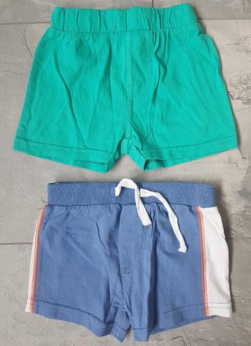 2 x korte broek maat 68 beschikbaar voor biedingen