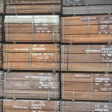 500 hardhouten piket palen 35x35x1000mm voor €0,70 per stuk beschikbaar voor biedingen
