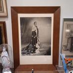 statieportret Juliana - foto achter glas eikenhouten lijst, Verzamelen, Koninklijk Huis en Royalty, Ophalen, Gebruikt, Kaart, Foto of Prent