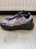 Yeezy 700 te koop!, Kleding | Heren, Schoenen, Ophalen, Overige kleuren, Sneakers of Gympen, Adidas