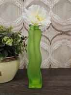 IKEA Skämt Vaasje liichtgroen golvend design jaren 90, Huis en Inrichting, Woonaccessoires | Vazen, ., Ophalen of Verzenden, Minder dan 50 cm