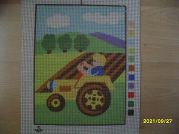 NIEUW Voorbedrukt stramien boer op tractor. Ook DMC garen beschikbaar voor biedingen