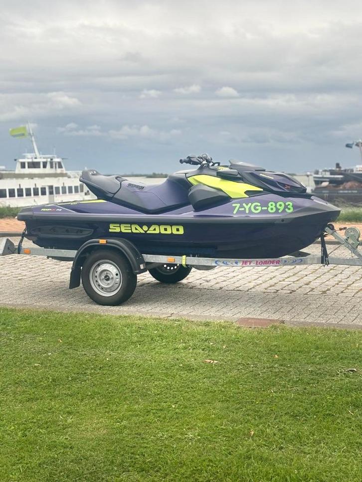 Sea Doo RXP-X-RS 300PK Paars/ Neon geel (2021) incl. trailer, Watersport en Boten, Jetski's en Waterscooters, Zo goed als nieuw