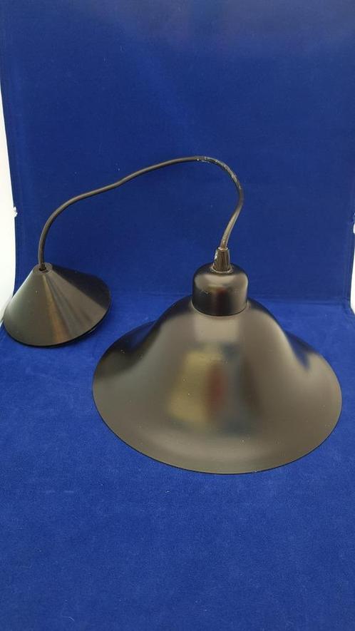Vintage hanglamp, zwart en wit metaal, rond. 5A1, Huis en Inrichting, Lampen | Hanglampen, Gebruikt, Minder dan 50 cm, Metaal