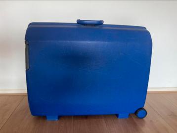 Hard case Koffer American Tourister met slot beschikbaar voor biedingen
