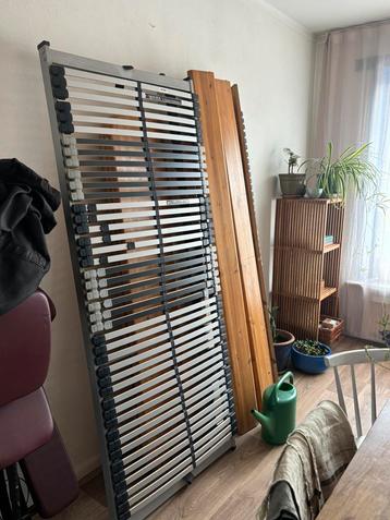 160x200 bedframe beschikbaar voor biedingen