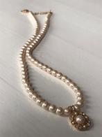 Parelketting met hanger Monet statement jewellery vintage, Gebruikt, Wit, Ophalen of Verzenden, Overige materialen