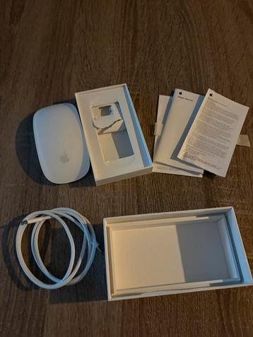 Apple Magic Mouse - A3204 in nieuwstaat beschikbaar voor biedingen