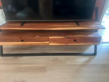 Tv meubel warm hout beschikbaar voor biedingen