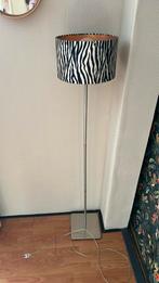 Staande lamp met zebra kap, Ophalen, Zo goed als nieuw, 150 tot 200 cm