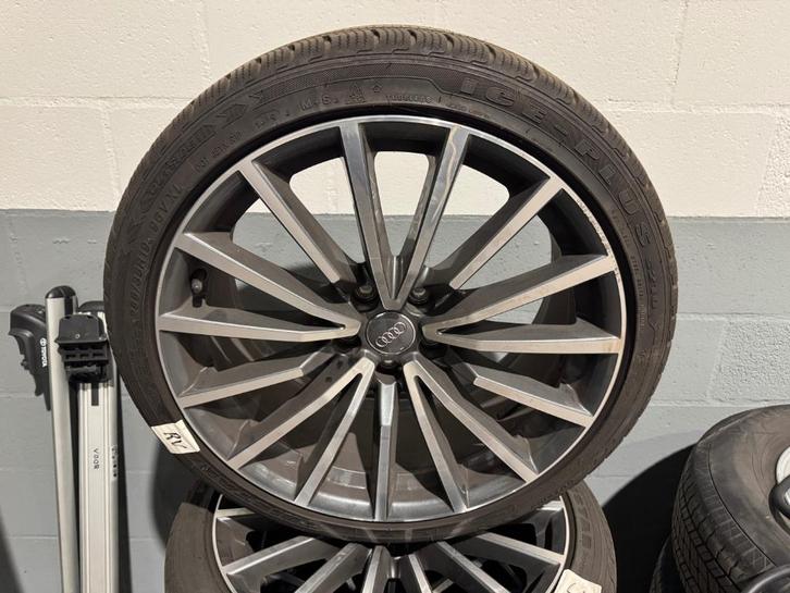 Originele Audi Velgen met banden 19", Auto-onderdelen, Banden en Velgen, Band(en), All Season, 19 inch, 255 mm, Personenwagen