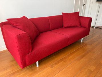 Cassina MET bank beschikbaar voor biedingen