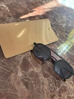Stijlvolle John Dalia zonnebril met etui, Zonnebril, Zwart, Zo goed als nieuw, Ophalen