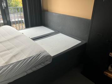 Electrisch Boxspring Onderstel + Hoofdbord 180x220 beschikbaar voor biedingen