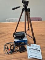 Video Camera met statief  JVC GZ-R318, Ophalen of Verzenden, Gebruikt, JVC, 20x of meer