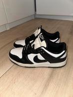 Nike Dunk - Stijlvolle Sneakers, Ophalen of Verzenden, Zo goed als nieuw, Zwart