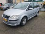 Volkswagen Touran Volkswagen Touran 1.4 TSI Optive, Auto's, Voorwielaandrijving, Stof, Gebruikt, 4 cilinders