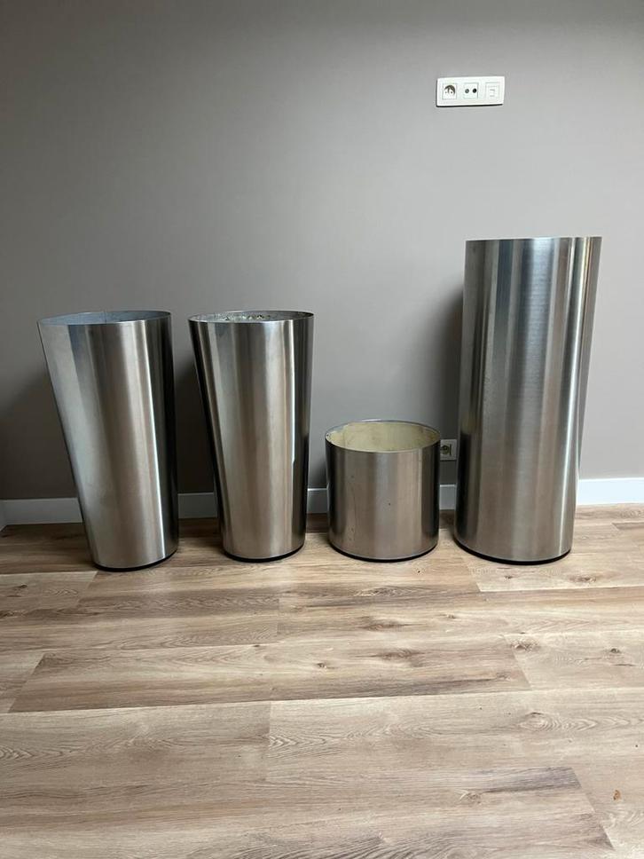 RVS Plantenbakken - Per stuk te koop. Zie beschrijving, Tuin en Terras, Bloembakken en Plantenbakken, Gebruikt, Metaal, Binnen