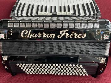 Prachtige Charron Frères waaierklavier accordeon . 4 korig . beschikbaar voor biedingen