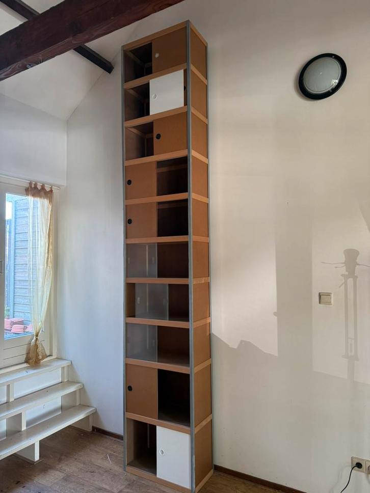 Ben je op zoek naar een unieke en zeer hoge opbergkast? Deze, Huis en Inrichting, Kasten | Boekenkasten, Zo goed als nieuw, 200 cm of meer