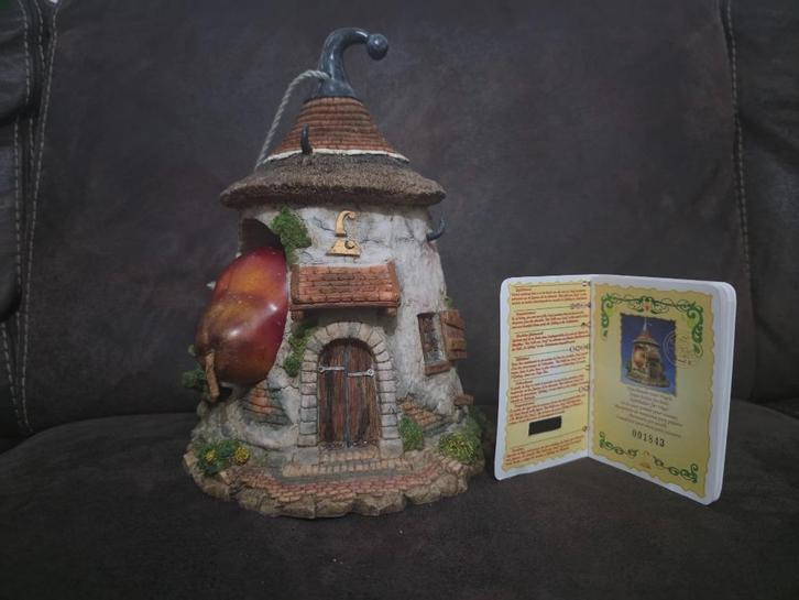 Te koop: Efteling Laaf Vogelhuis – Met paspoort!, Verzamelen, Beelden en Beeldjes, Zo goed als nieuw, Laaf, Ophalen of Verzenden
