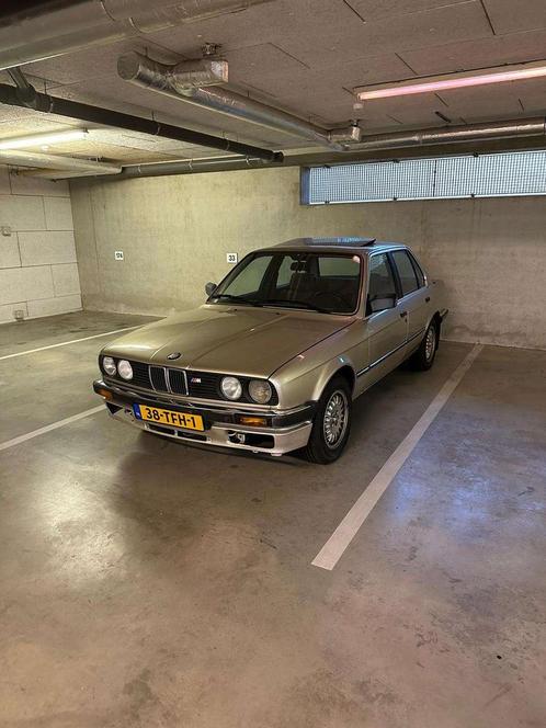 BMW 3-Serie (e30) 2.7 E 325 AUT K6 1986 Beige oldtimer, Auto's, BMW, Particulier, Benzine, Sedan, Automaat, Geïmporteerd, Beige