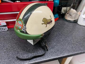 Benelli oldtimer brommer helm potje in originel staat beschikbaar voor biedingen
