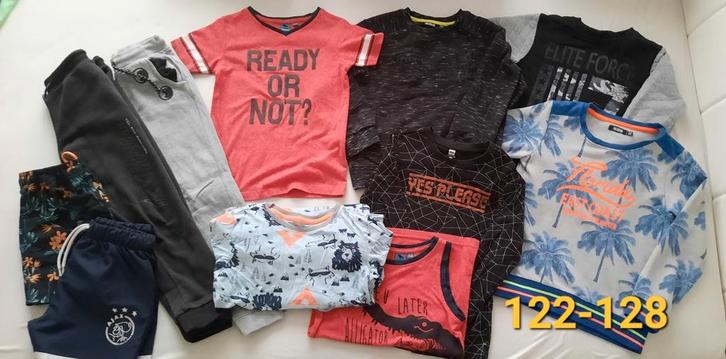 Kledingpakket in maat 122-128 truien, broeken, zwembroek, Kinderen en Baby's, Kinderkleding | Maat 122, Zo goed als nieuw, Jongen