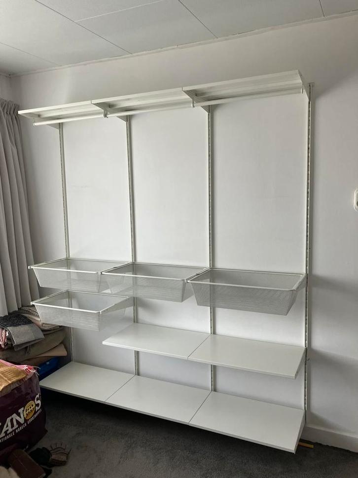 Boaxel ikea kastwandsysteem kleine opstelling op de foto, Huis en Inrichting, Kasten | Kledingkasten, Zo goed als nieuw, 200 cm of meer