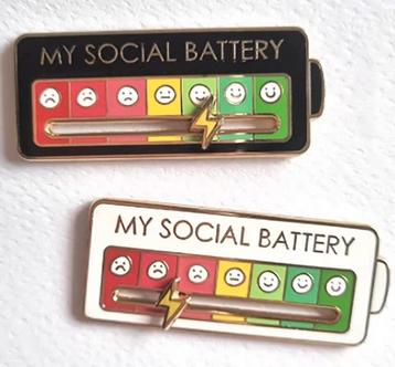 My Social Battery Button. beschikbaar voor biedingen