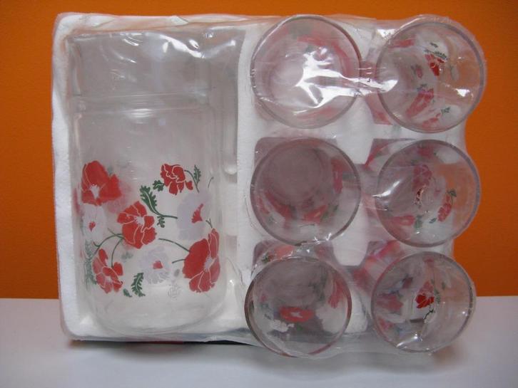 vintage schenkkan met 6 limonade glazen in verpakking Italy, Huis en Inrichting, Keuken | Keukenbenodigdheden, Nieuw, Ophalen of Verzenden