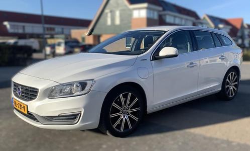 Volvo V60 D6 Twin Engine 288pk AWD Plug-in Hybride, Auto's, Volvo, Particulier, V60, ABS, Airbags, Airconditioning, Alarm, Bluetooth
