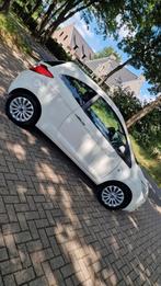 Ford KA 2010, 1.2 51kW wit., Auto's, Stof, Zwart, Wit, Handgeschakeld