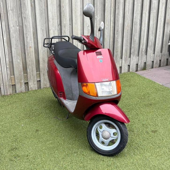 Piaggio sfera 80, Fietsen en Brommers, Scooters | Piaggio, Zo goed als nieuw, Overige modellen, Tweetakt, Ophalen