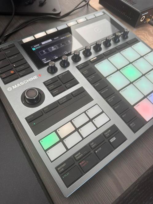 Maschine plus Native Instrument, Muziek en Instrumenten, Midi-apparatuur, Zo goed als nieuw, Ophalen of Verzenden