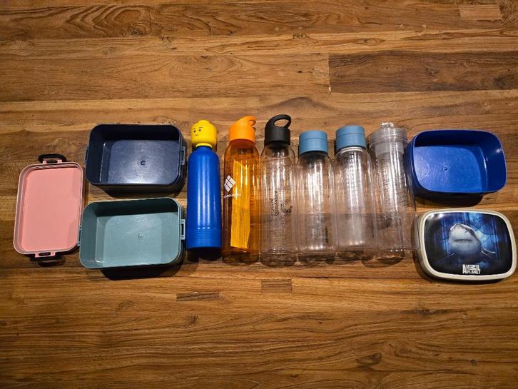 Diverse drinkbekers / broodtrommels, oa lunchbox Mepal, LEGO, Diversen, Schoolbenodigdheden, Gebruikt, Ophalen of Verzenden