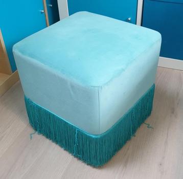 Poef turquoise  beschikbaar voor biedingen