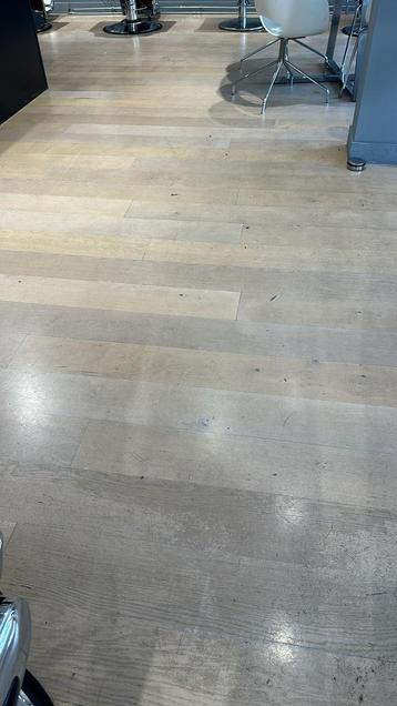 Houten vloerdelen GRATIS beschikbaar voor biedingen
