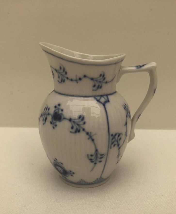Royal Copenhagen - Blue Fluted melkkannetje - Denmark zgan, Antiek en Kunst, Antiek | Servies los, Ophalen of Verzenden