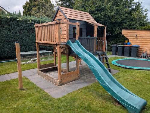 Douglas houten speelhuis 2x3m1 met uitkijktoren en glijbaan, Kinderen en Baby's, Speelgoed | Buiten | Speeltoestellen, Zo goed als nieuw