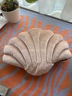 Pink shell cushion, Huis en Inrichting, Ophalen, Zo goed als nieuw, Roze
