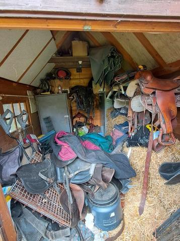 Veel paardenspullen te koop hoofdstel, zadels, Dekens ect. beschikbaar voor biedingen