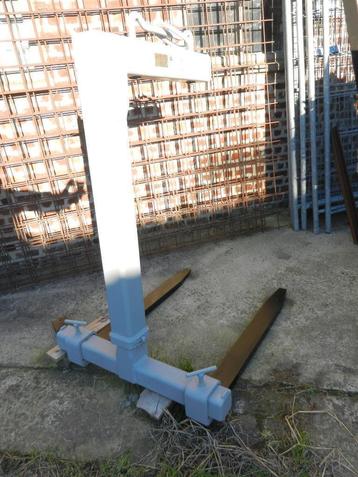 Pallethaak 2 stuks beschikbaar voor biedingen
