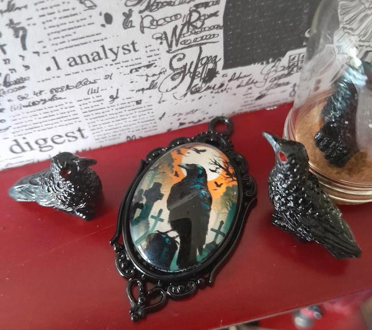 🐦‍⬛ PPH 1.12 HALLOWEEN LIJSTJES MET KRAAIEN OP KERKHOF 🐦‍⬛, Verzamelen, Poppenhuizen en Toebehoren, Zo goed als nieuw, Poppenhuis