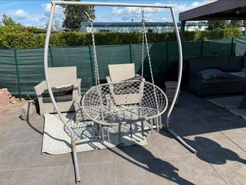 🌿 Gezellige hangbank – voor maar €35! 🌿 beschikbaar voor biedingen