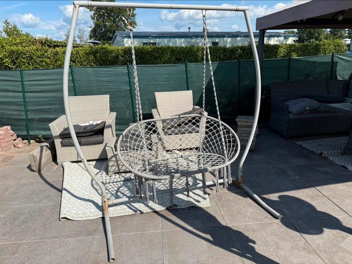 🌿 Gezellige hangbank – voor maar €35! 🌿, Tuin en Terras, Tuinbanken, Gebruikt, Overige materialen, Schommelbank, Ophalen